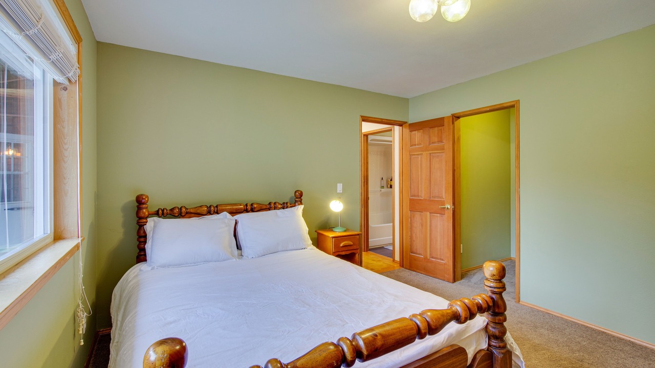 Photo of Bedroom in Startup