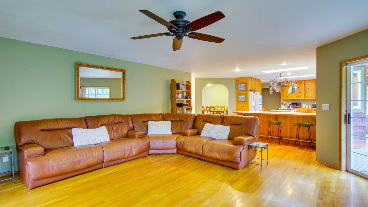 Photo of Livingroom in Startup