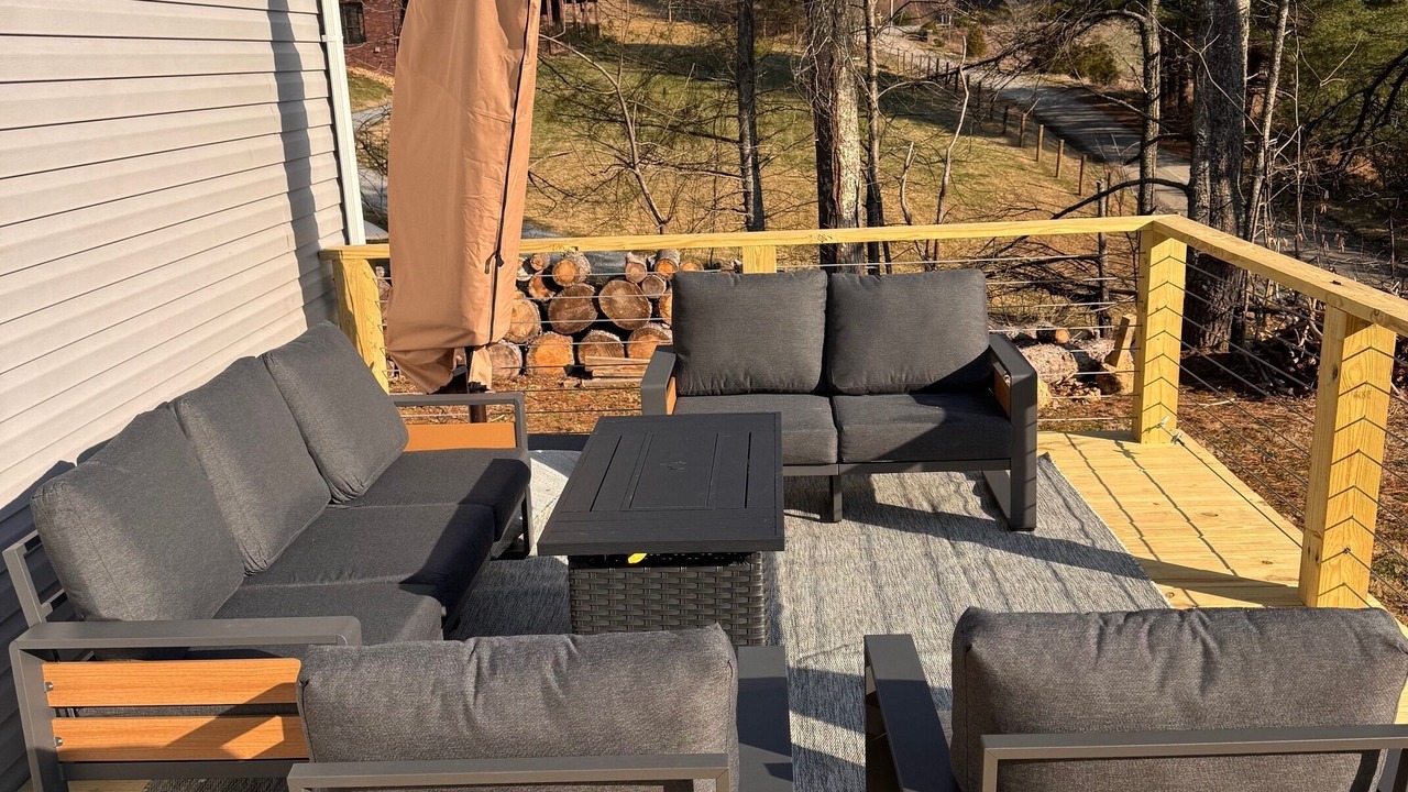 Photo of Patio Balcony in Mouth of Wilson