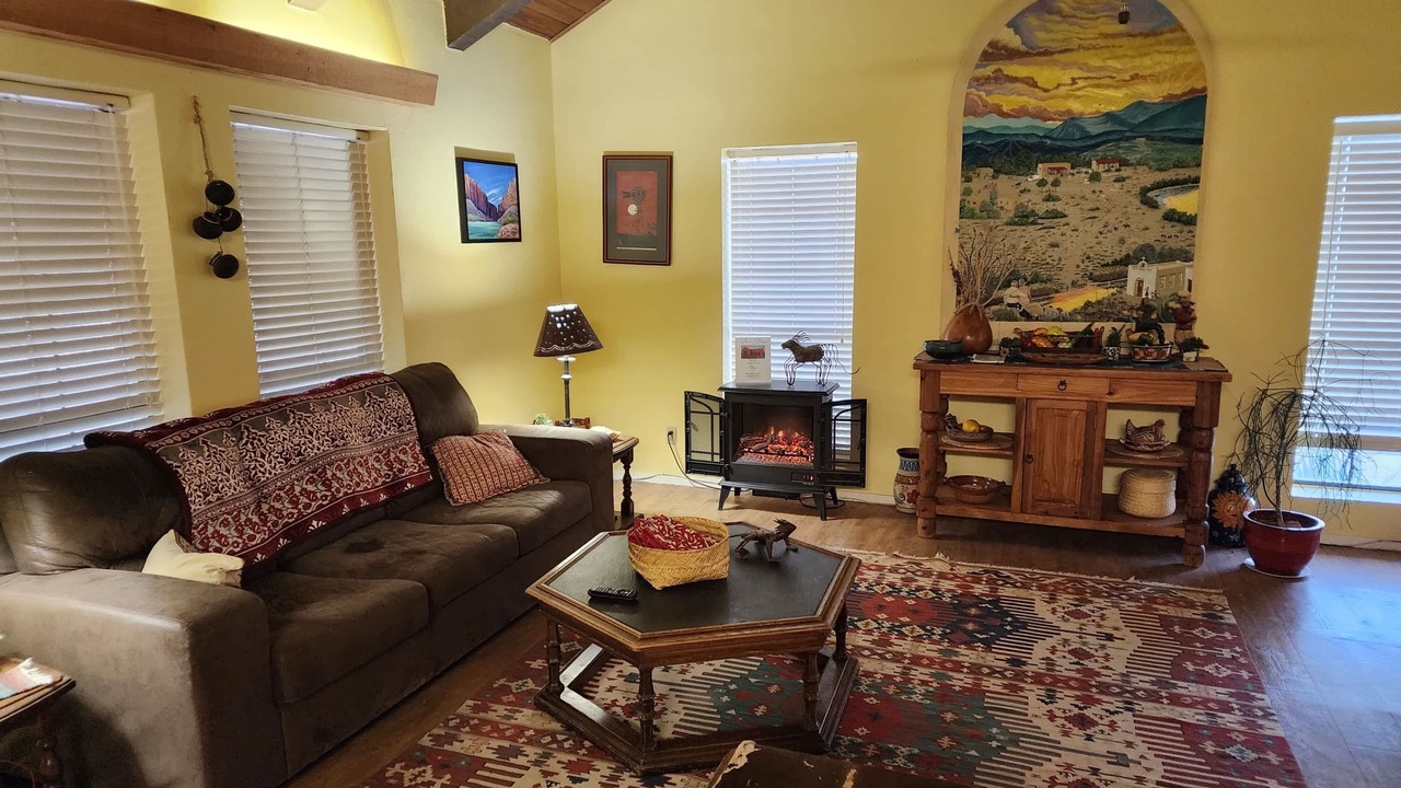 Photo of Livingroom in Lajitas