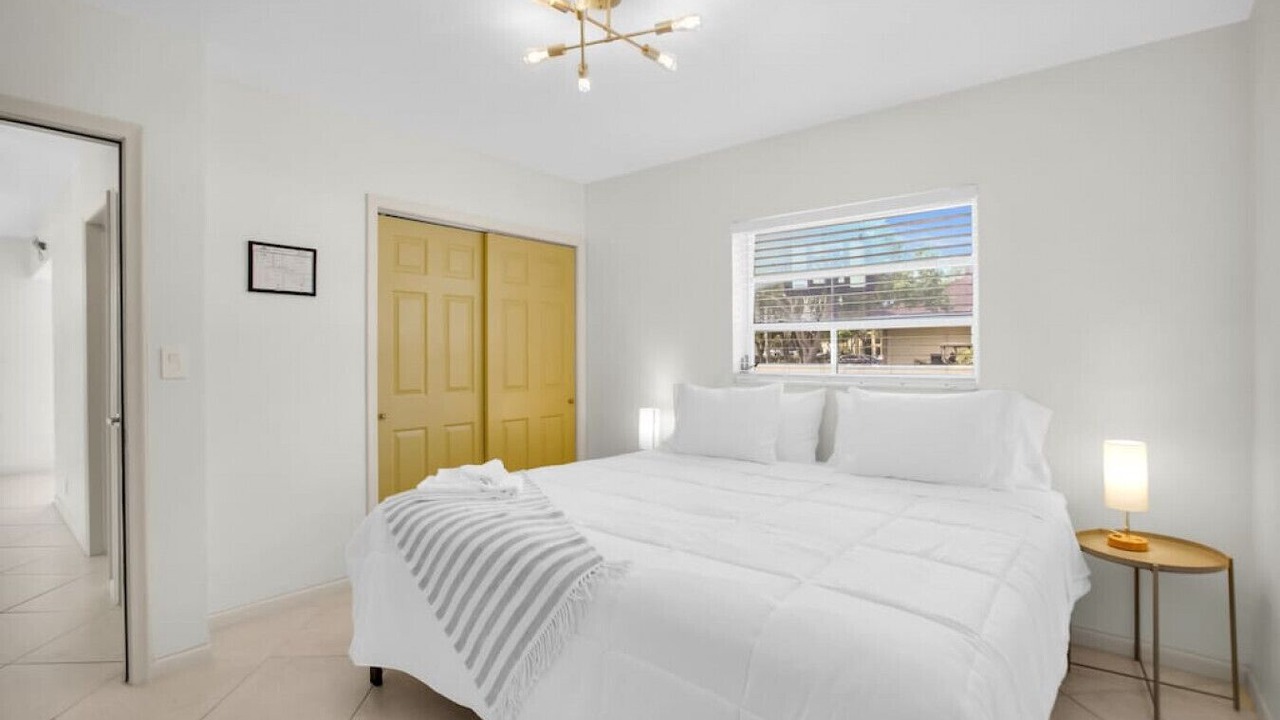Photo of Bedroom in River Oaks