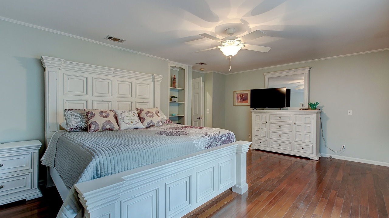 Photo of Bedroom in Saint Simons Island