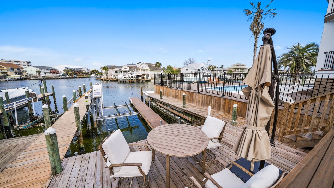 Photo of Outdoor in Holiday Isle