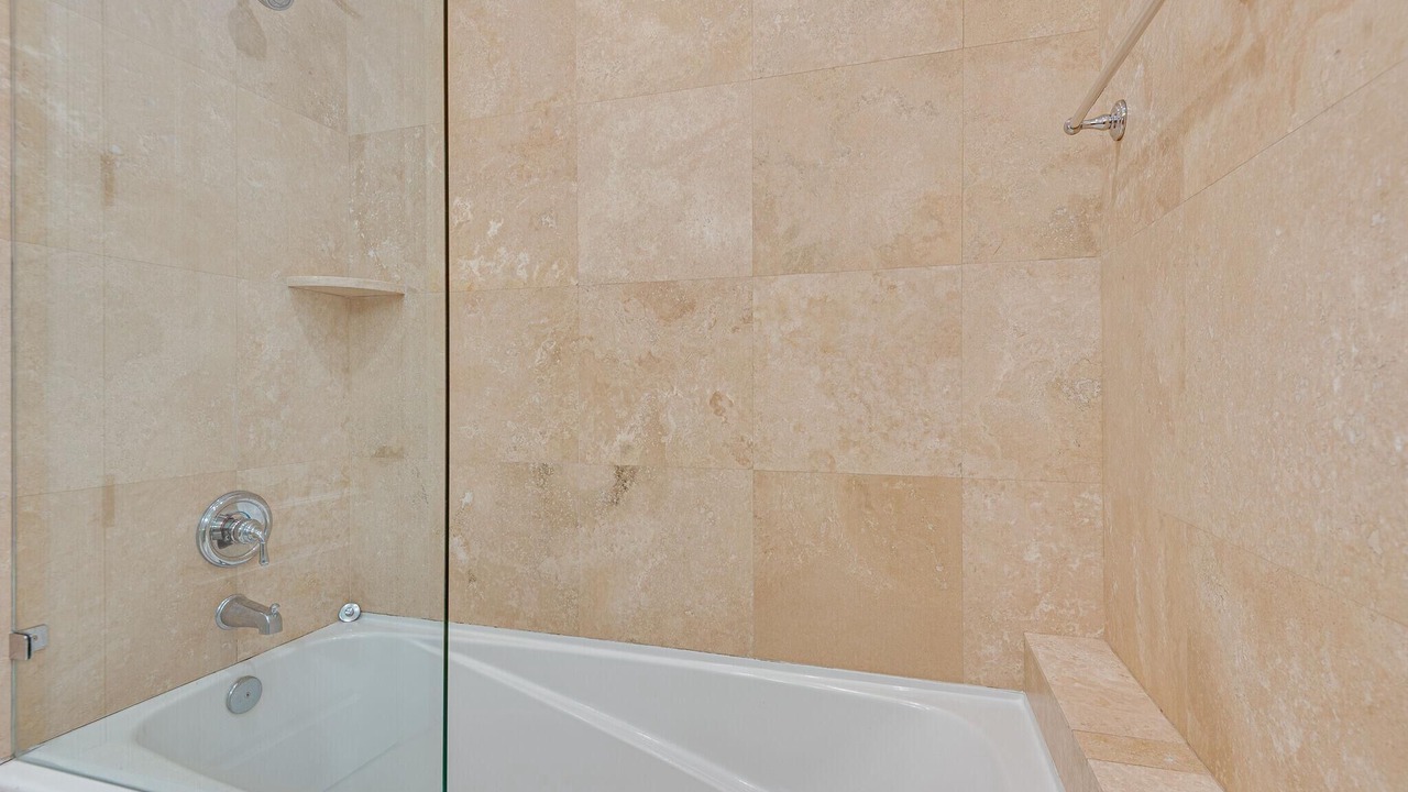 Photo of Bathroom in Baytowne Wharf