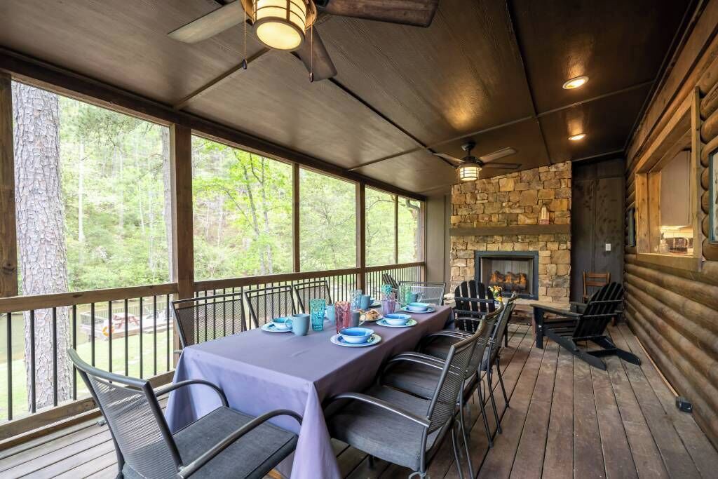 Photo of Livingroom in Ellijay