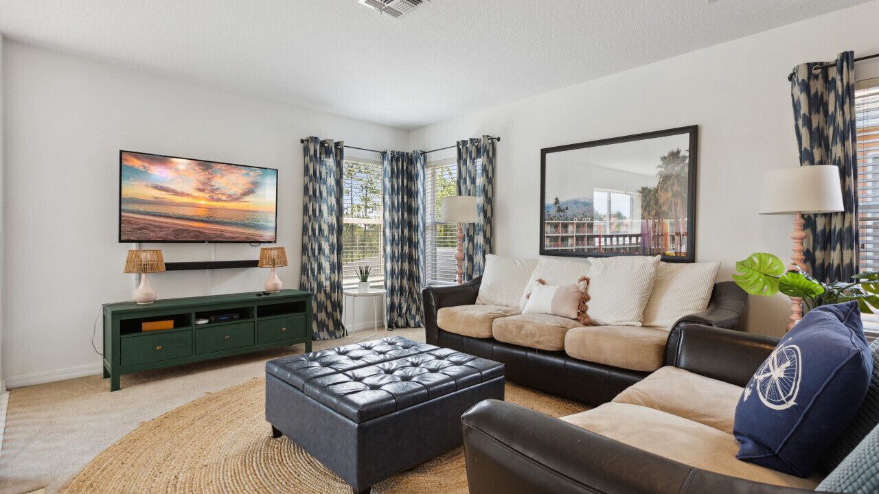 Photo of Livingroom in Watersong