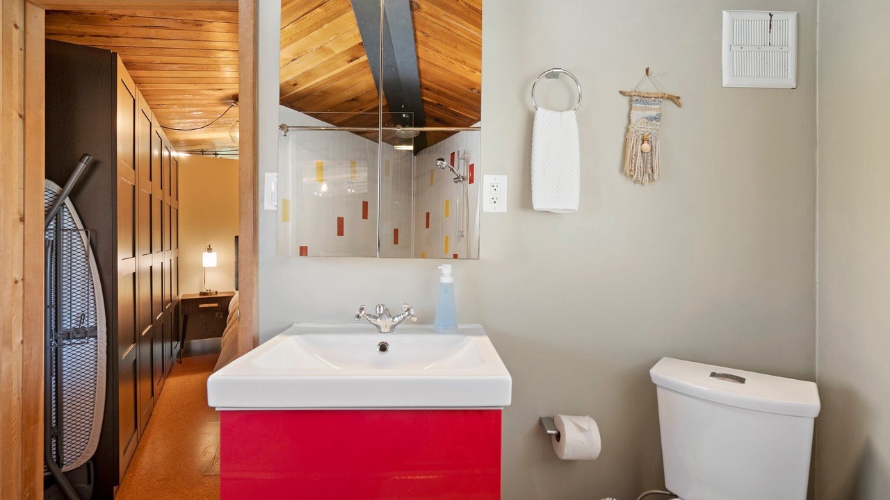 Photo of Bathroom in Greater Pinellas Point