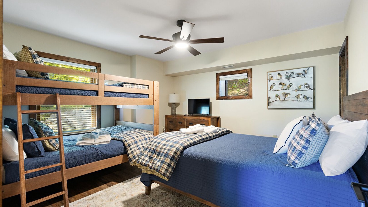 Photo of Bedroom in Seven Devils