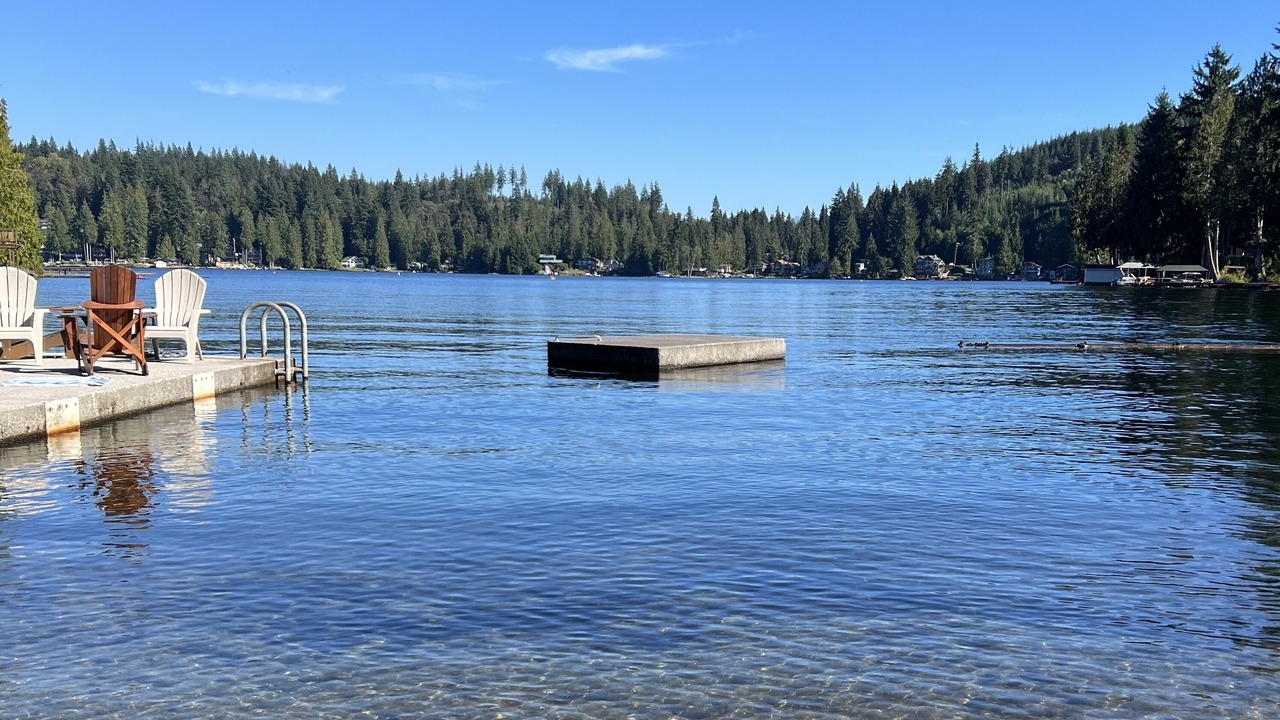 Photo of Others in Lake Roesiger
