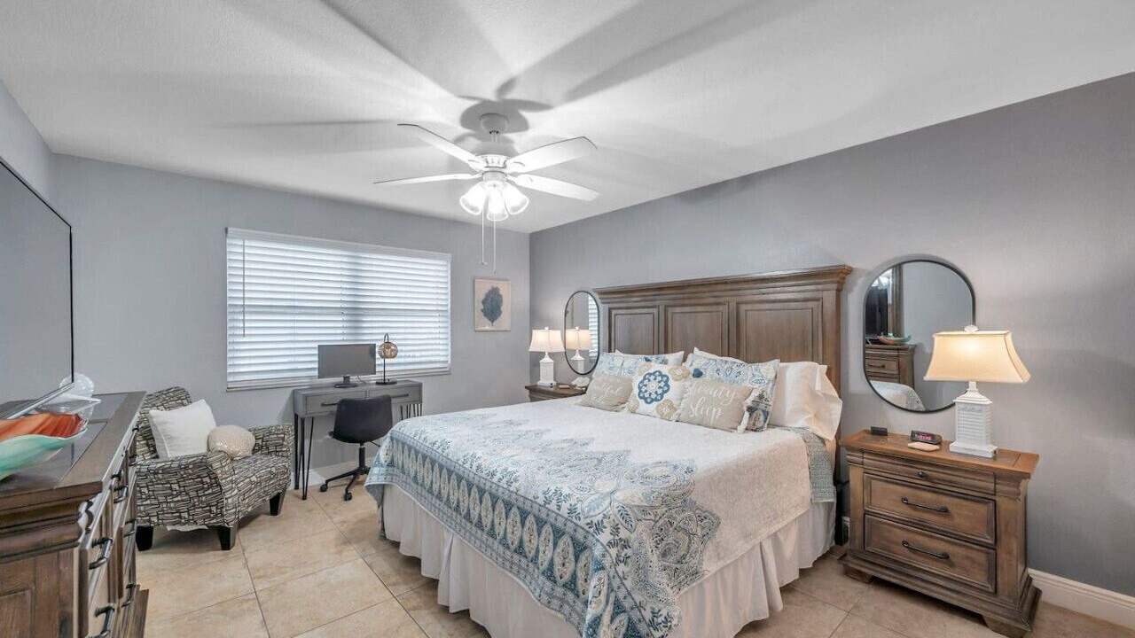 Photo of Bedroom in Redington Shores