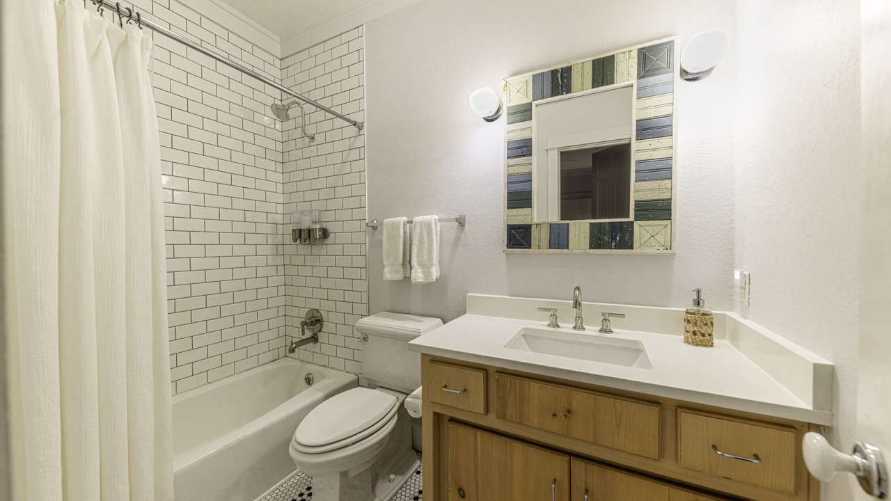 Photo of Bathroom in Seaside