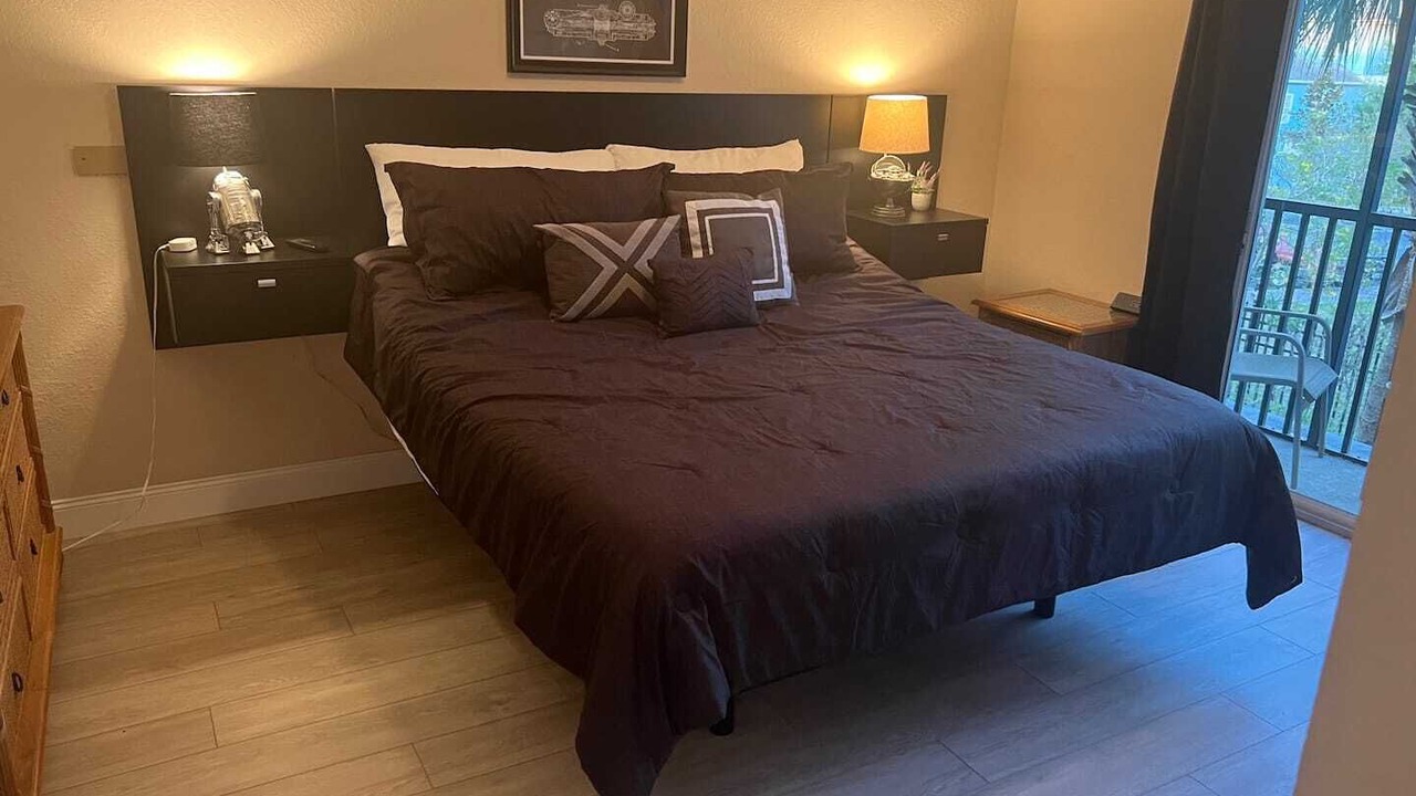 Photo of Bedroom in Bahama Bay