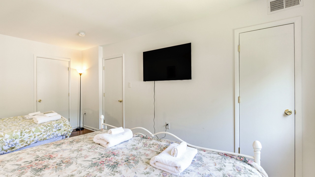 Photo of Bedroom in North Bethesda
