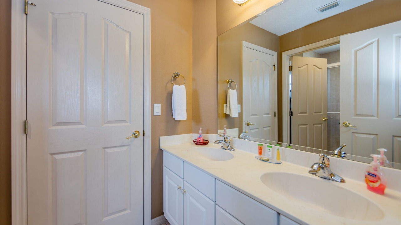 Photo of Bathroom in Tuscan Hills