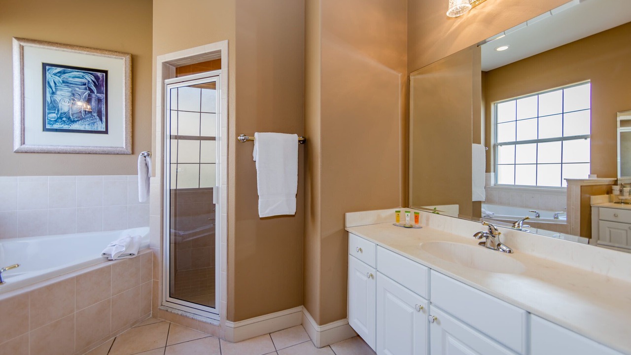 Photo of Bathroom in Tuscan Hills