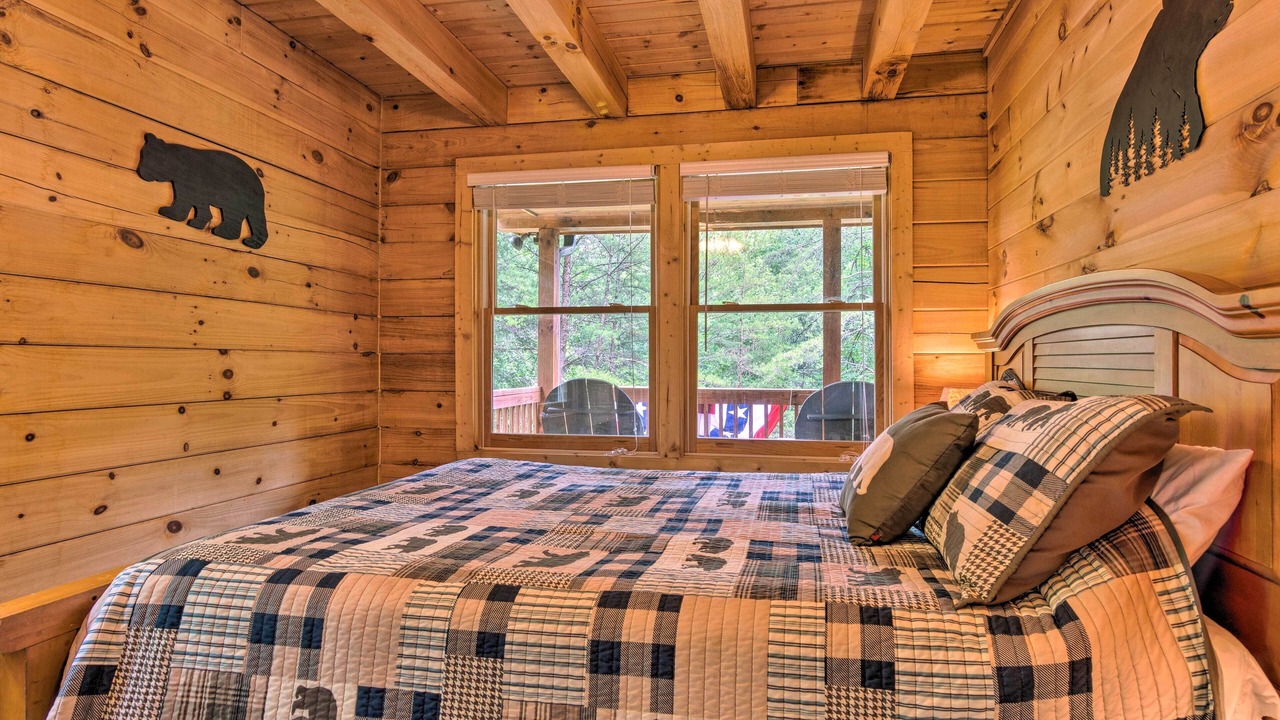Photo of Bedroom in Lake Lure