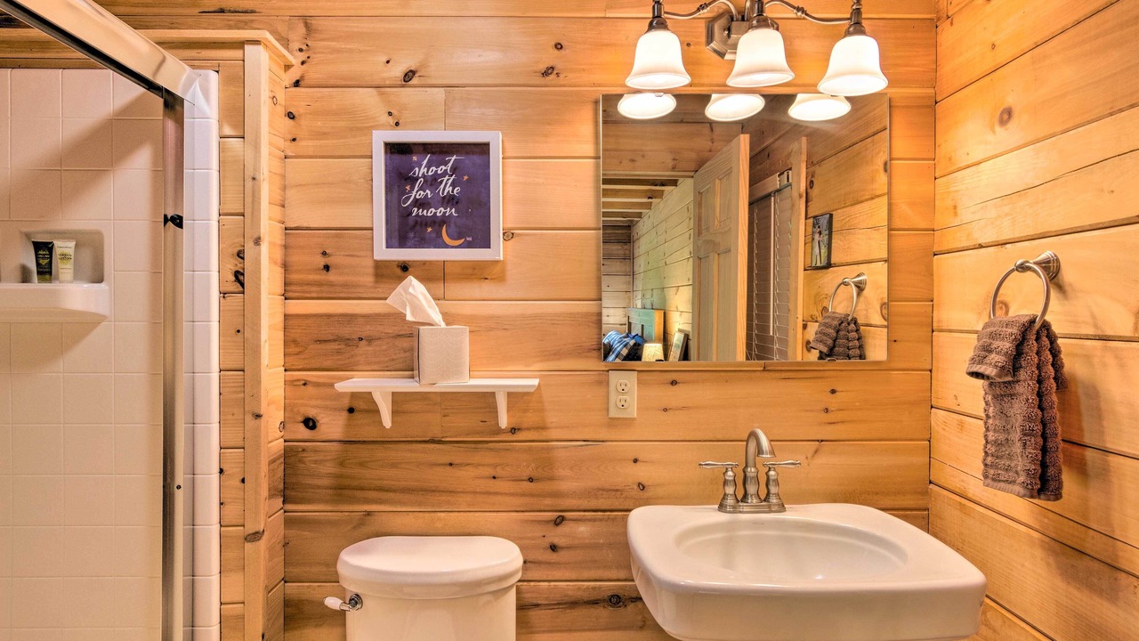 Photo of Bathroom in Lake Lure