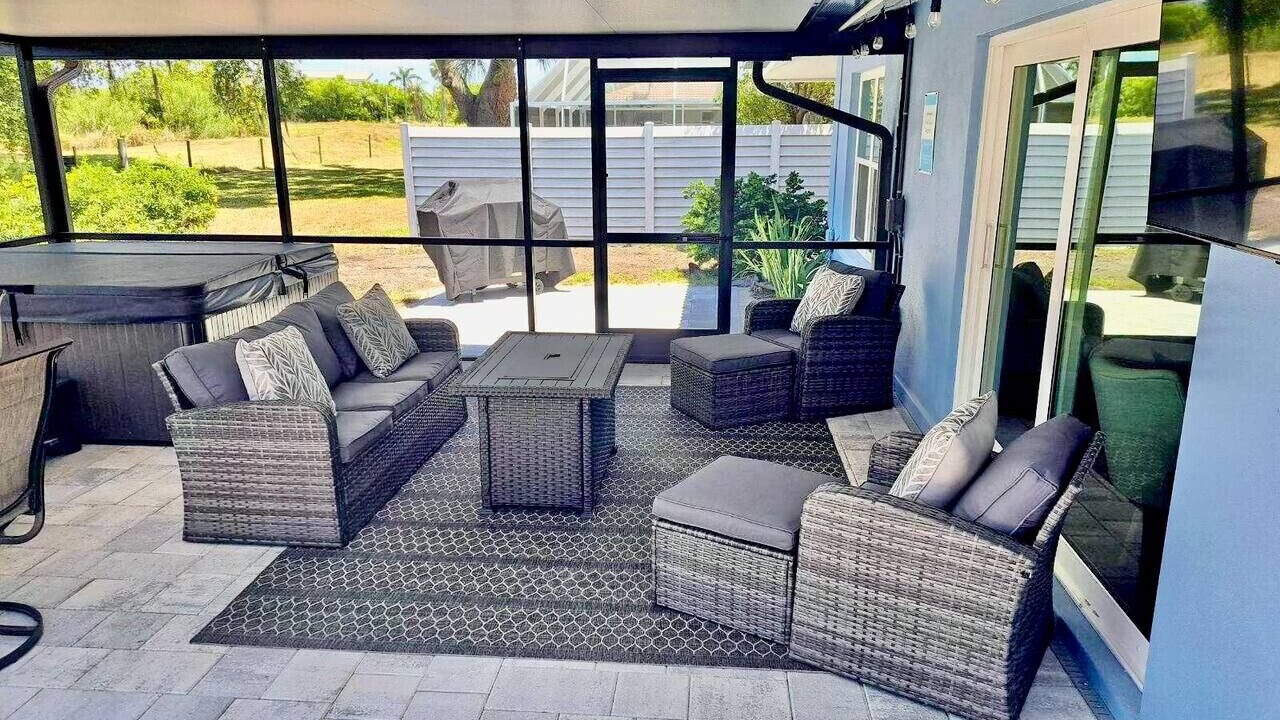 Photo of Patio Balcony in Gulf Gate Woods