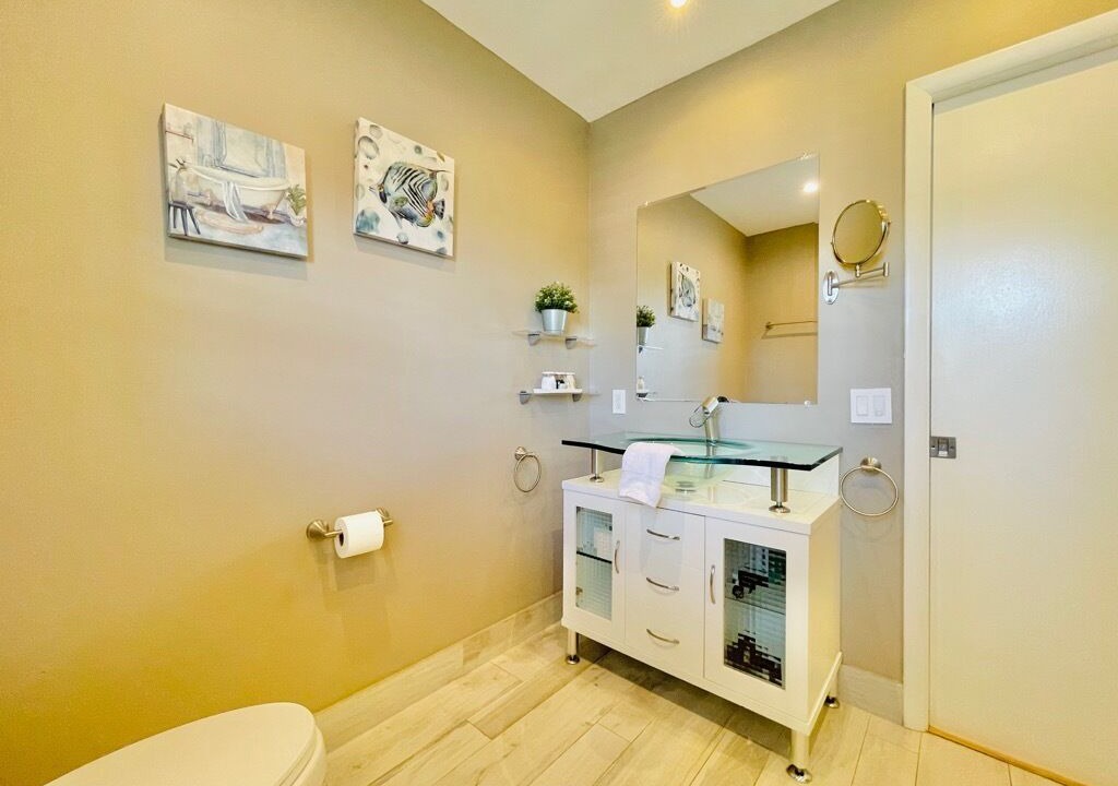 Photo of Bathroom in Coral Ridge Isles