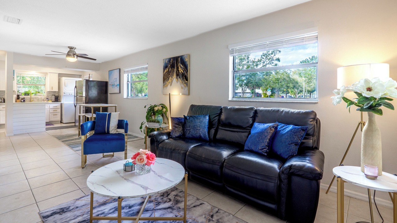 Photo of Livingroom in United Central
