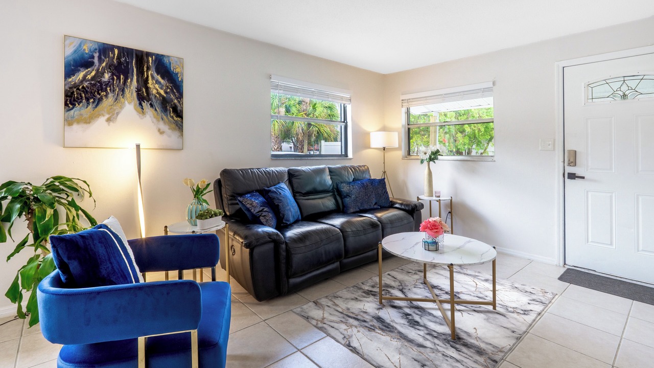 Photo of Livingroom in United Central