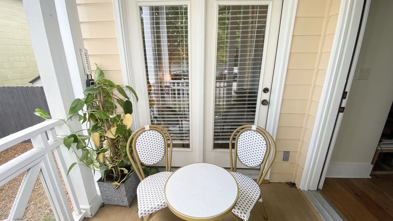 Photo of Patio Balcony in Historic Downtown Savannah