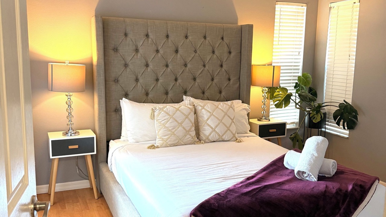 Photo of Bedroom in Lake Sarasota