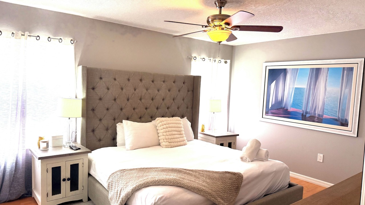 Photo of Bedroom in Lake Sarasota
