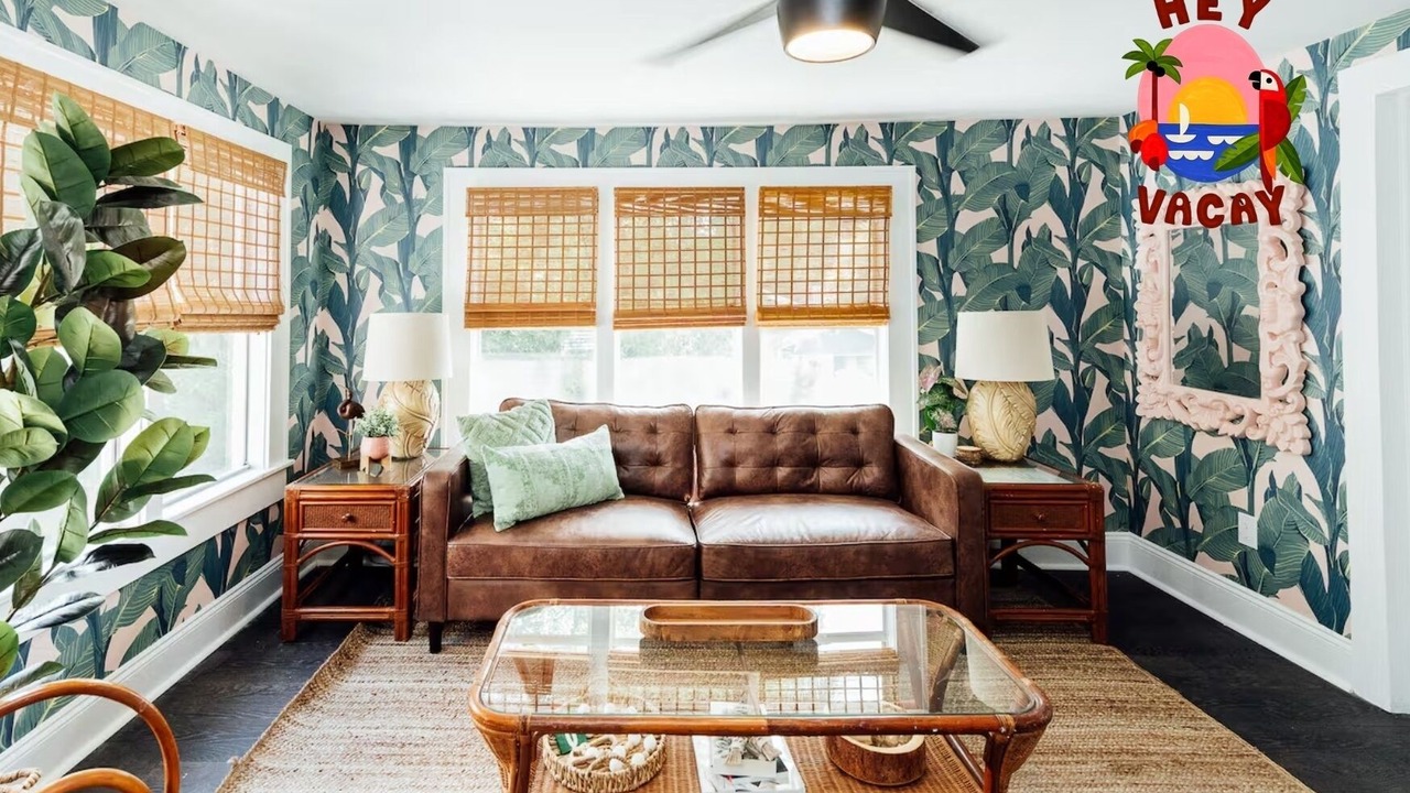 Photo of Livingroom in Historic Uptown