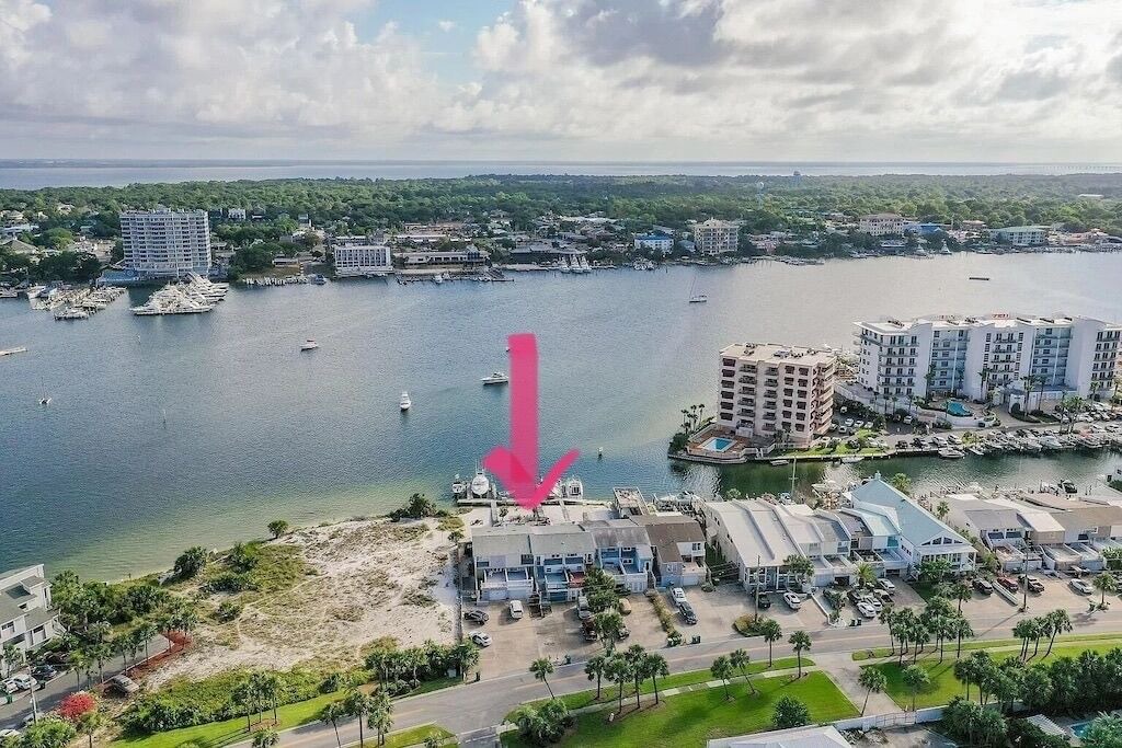 Photo of Others in Holiday Isle