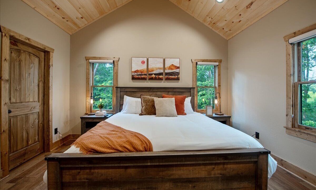 Photo of Bedroom in Ellijay