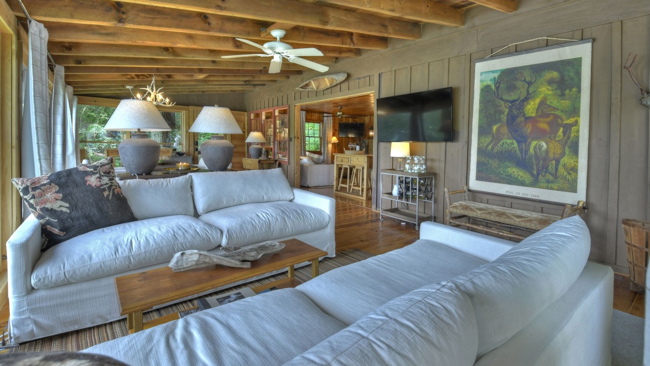 Photo of Livingroom in Blue Ridge