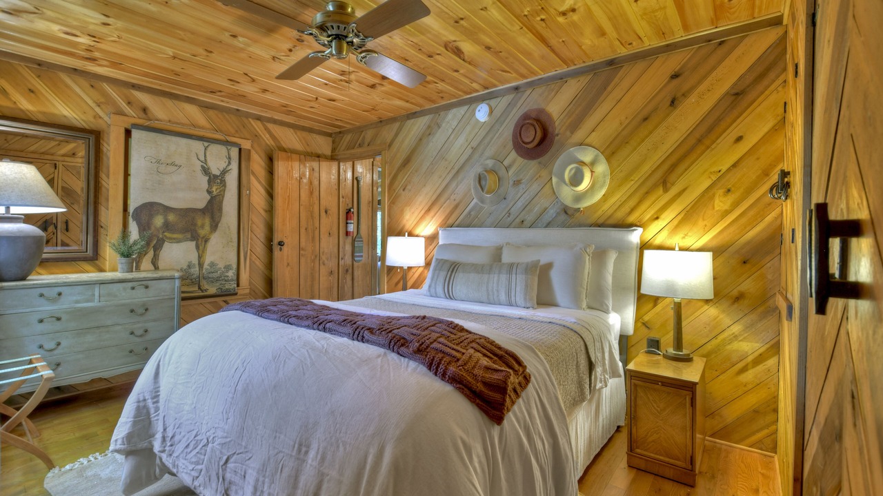 Photo of Bedroom in Blue Ridge