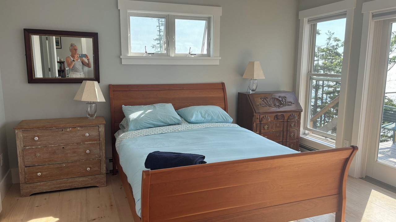 Photo of Bedroom in Tenants Harbor