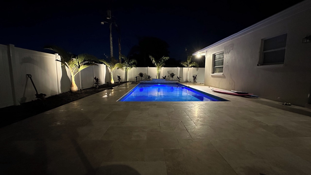 Photo of Outdoor in Gulf Gate Estates