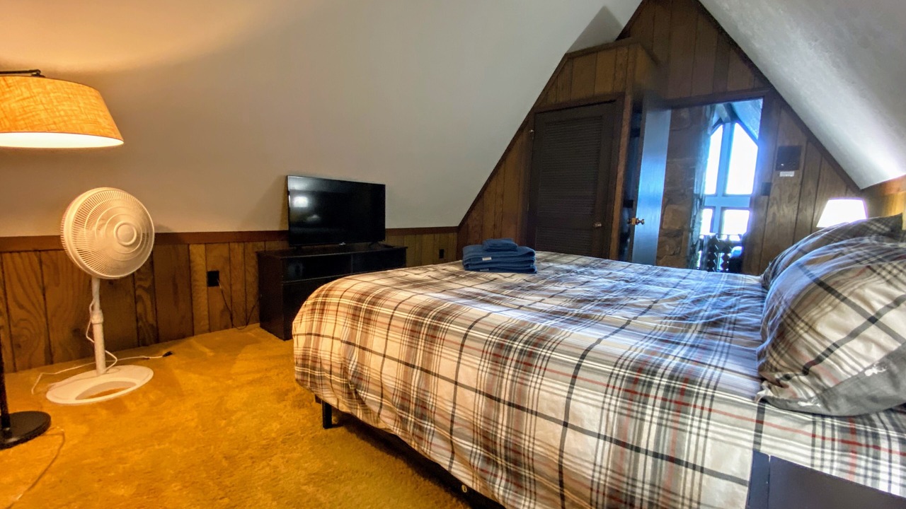 Photo of Bedroom in Seven Devils