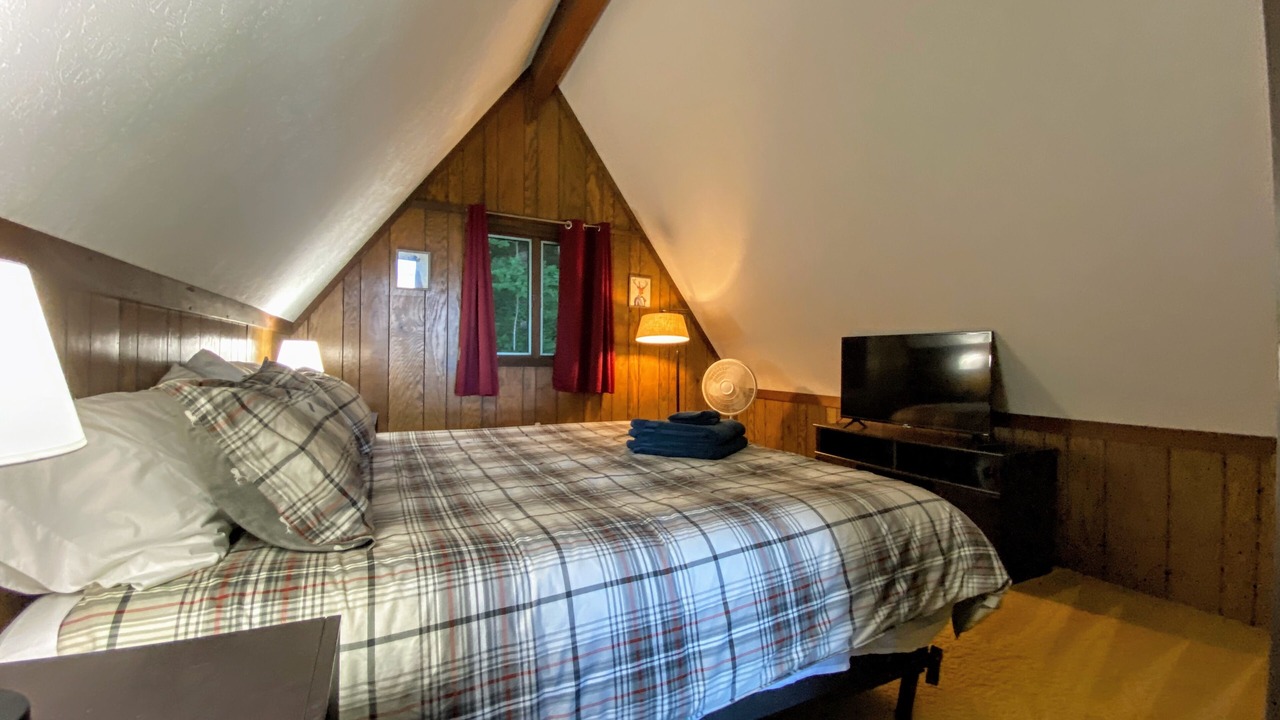 Photo of Bedroom in Seven Devils