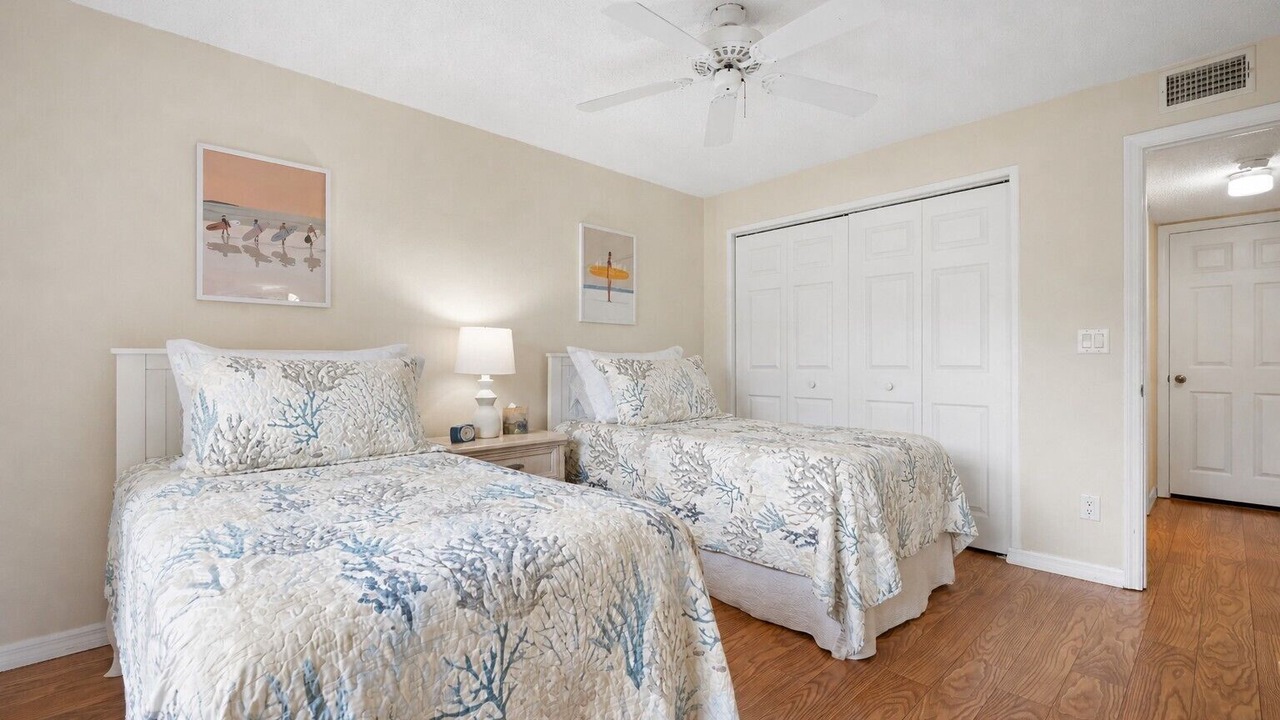 Photo of Bedroom in Gulf Gate Estates