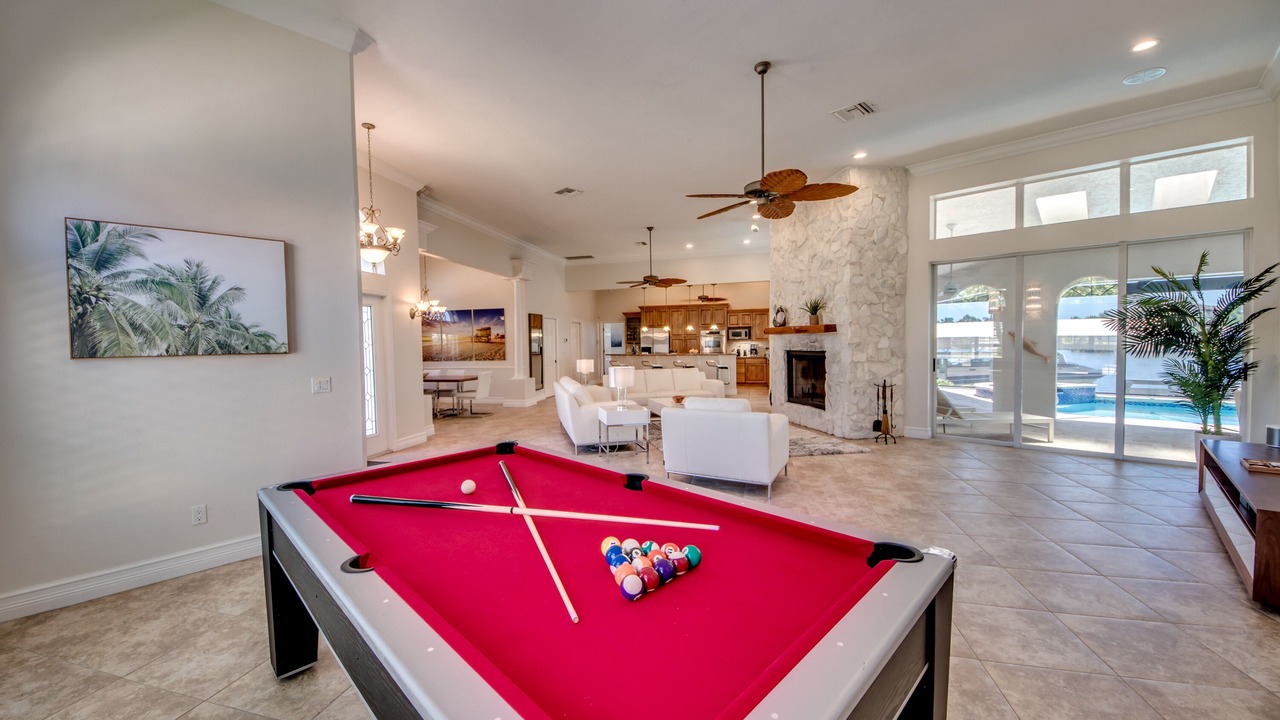 Photo of Bedroom in Yacht Club