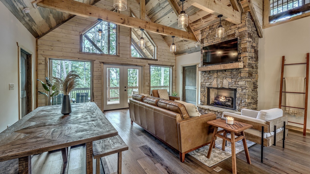 Photo of Livingroom in Ellijay