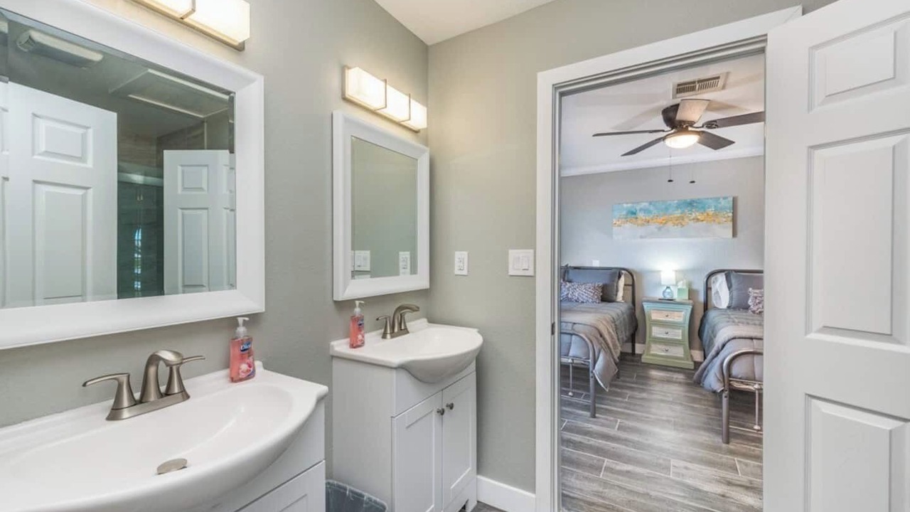Photo of Bathroom in Southfork