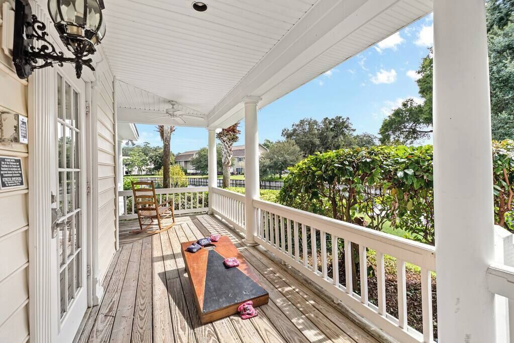 Photo of Patio Balcony in Demere Park