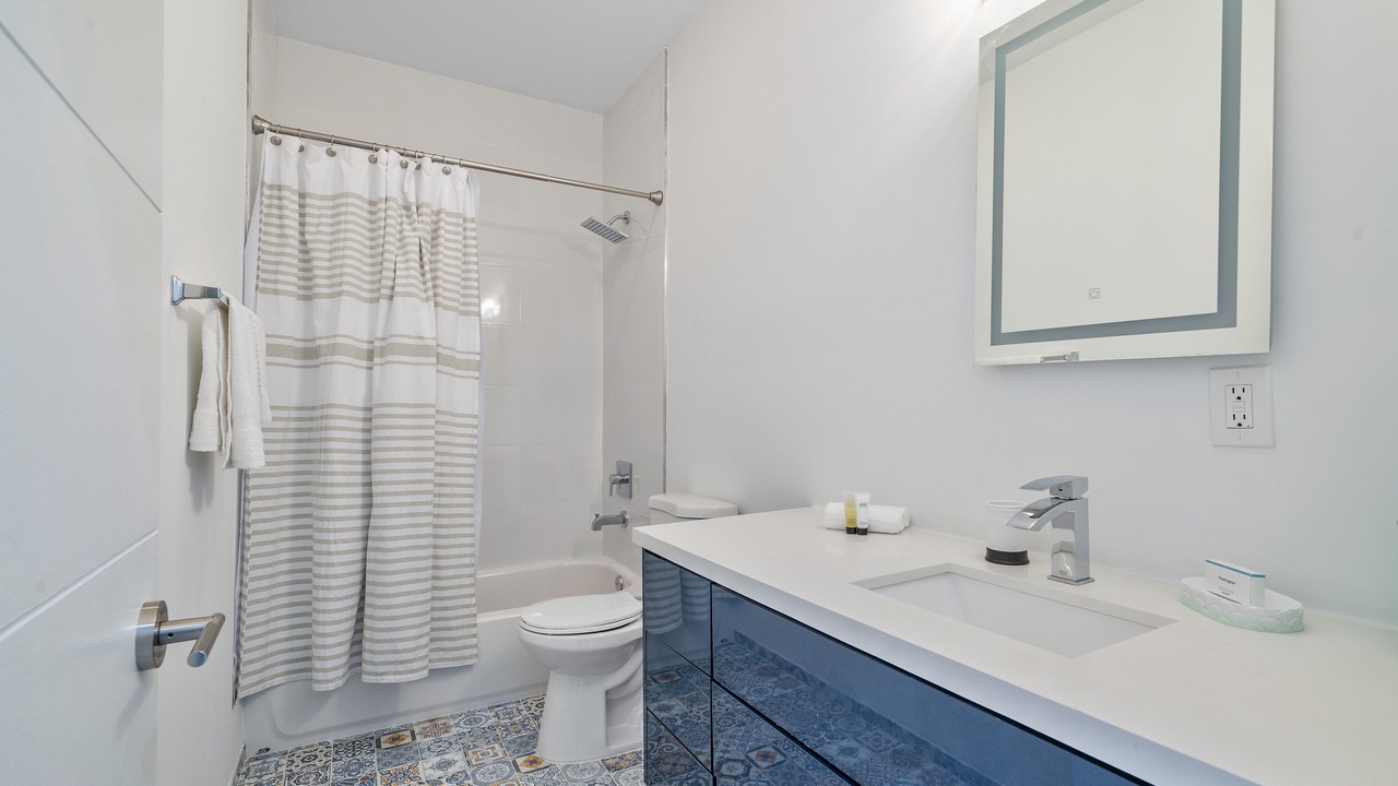 Photo of Bathroom in Central Fort Lauderdale