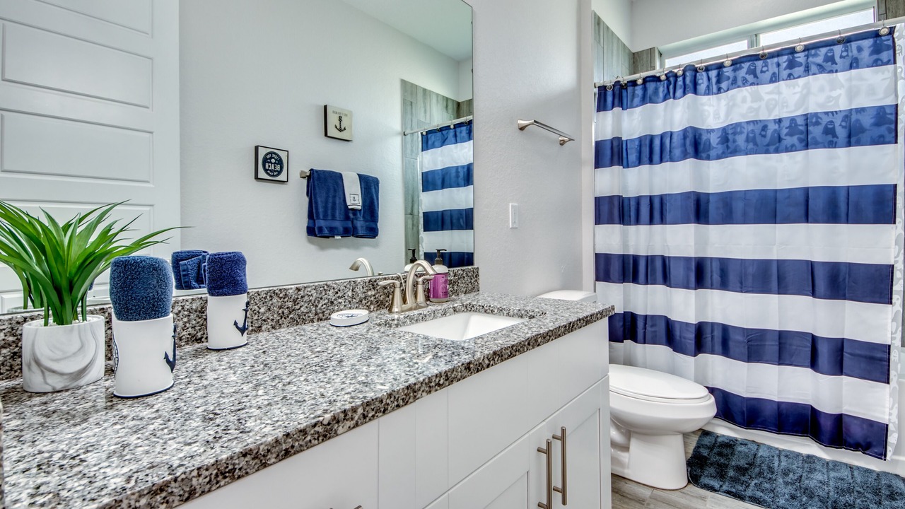 Photo of Bathroom in Pelican