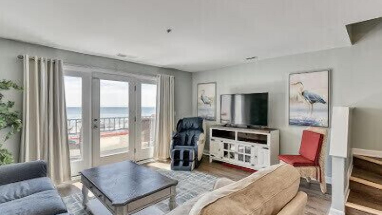 Photo of Livingroom in North Topsail Beach