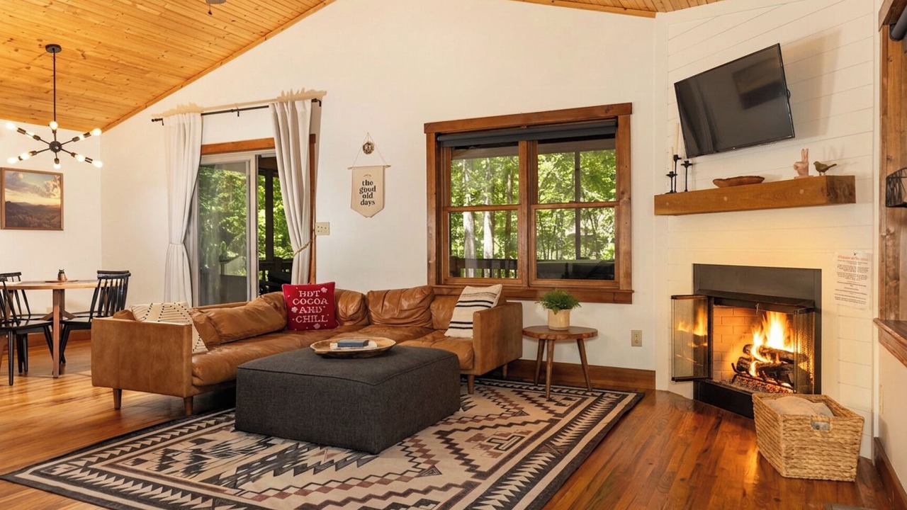 Photo of Bedroom in Deep Gap