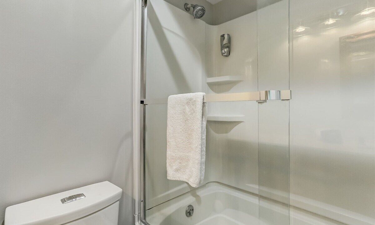 Photo of Bathroom in Fernandina Beach