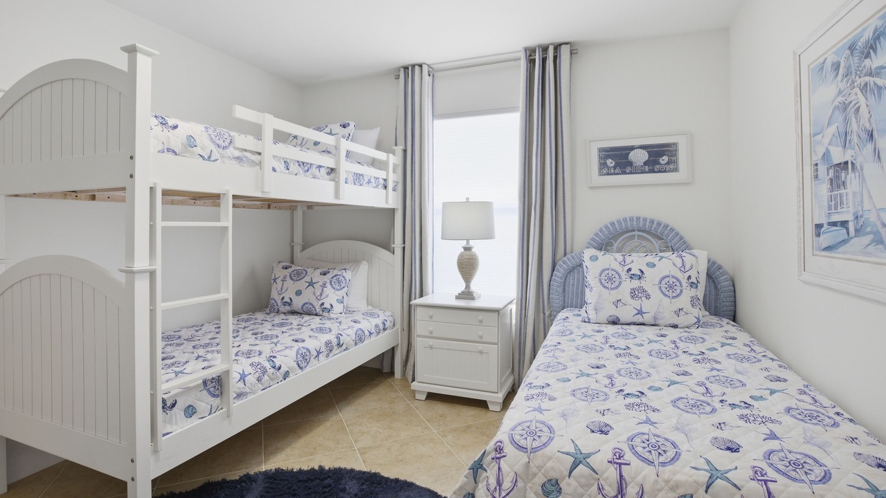 Photo of Bedroom in Naples Park