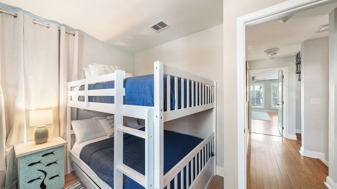Photo of Bedroom in Crystal Beach