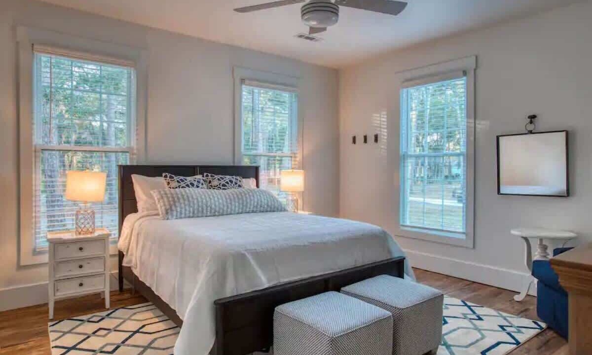 Photo of Bedroom in Melrose on the Beach